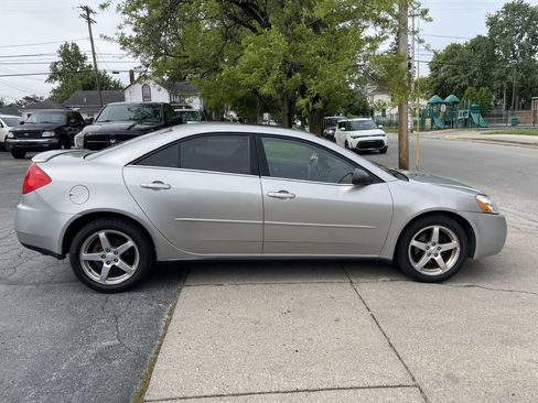 Used 2008 Pontiac G6 Sedan w/ Sport Package FWD image 3