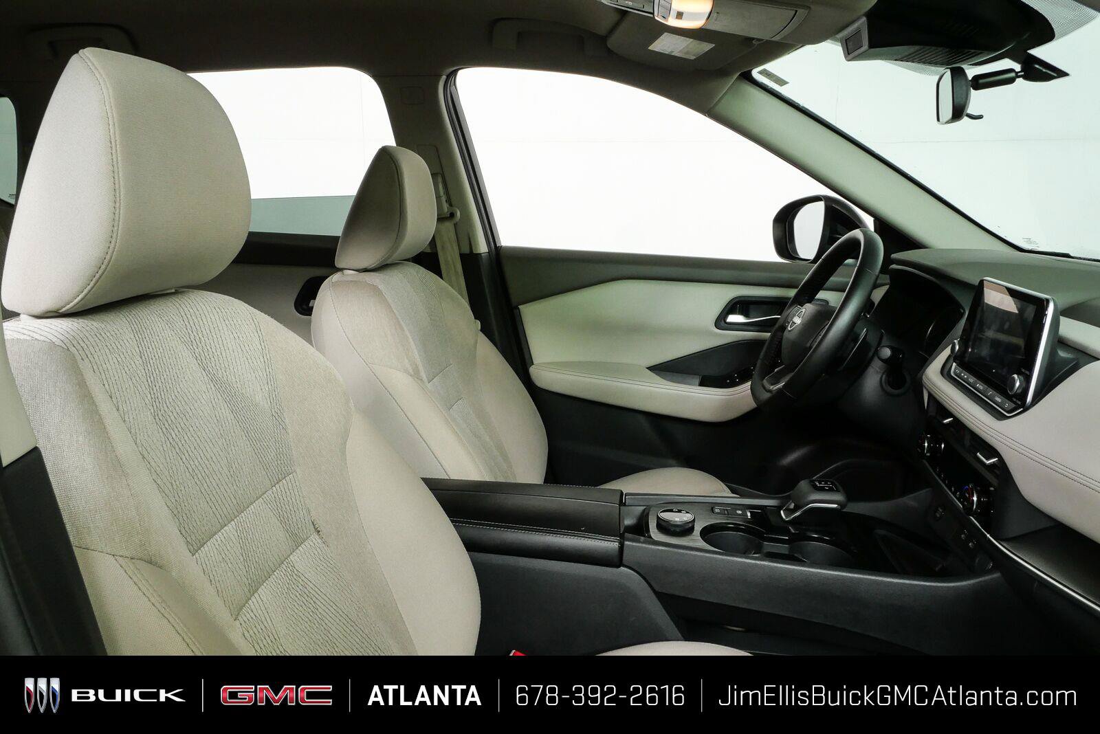 Used 2025 Nissan Rogue SV AWD/4WD image 22