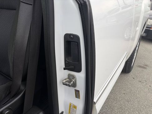Used 2013 Chevrolet Silverado 1500 LT RWD image 12