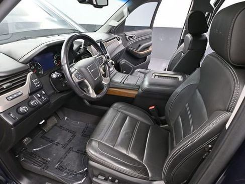 Used 2020 GMC Yukon Denali w/ Denali Ultimate Package AWD/4WD image 27