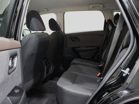 Used 2023 Nissan Rogue S AWD/4WD image 17