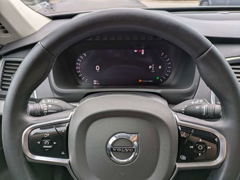 Certified 2025 Volvo XC90 B5 Core AWD/4WD image 40