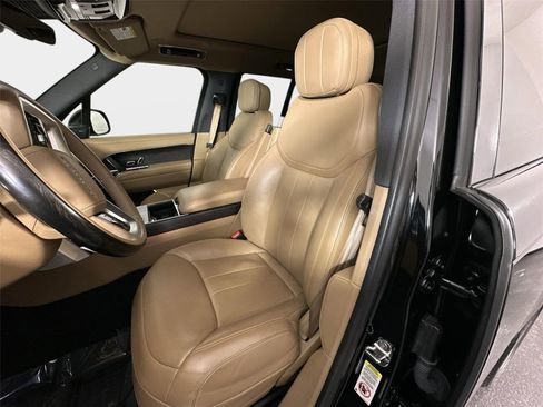Used 2024 Land Rover Range Rover SE image 11