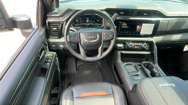 Used 2024 GMC Sierra 3500 AT4 w/ AT4 Premium Plus Package AWD/4WD image 16