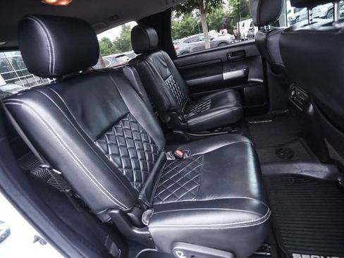 Used 2022 Toyota Sequoia TRD Sport AWD/4WD image 48
