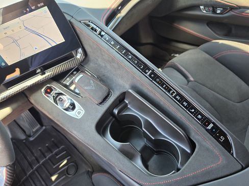 Used 2025 Chevrolet Corvette E-Ray AWD/4WD image 22