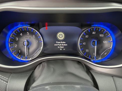 New 2026 Chrysler Pacifica Select AWD/4WD image 22