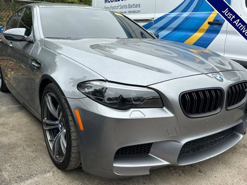 Used 2013 BMW M5 RWD image 1