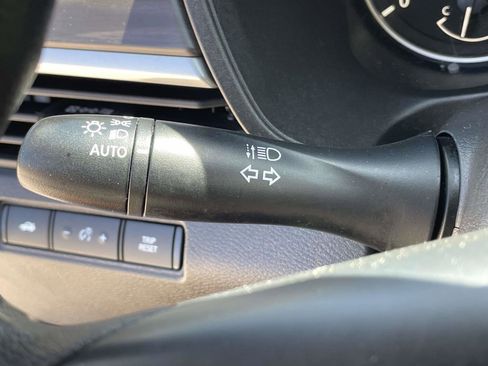 Used 2023 Nissan Altima 2.5 SV FWD image 18