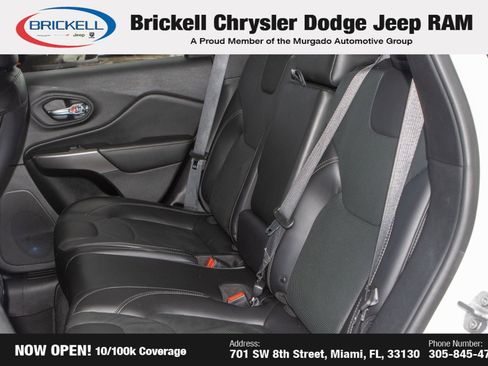 Used 2019 Jeep Cherokee Limited image 16