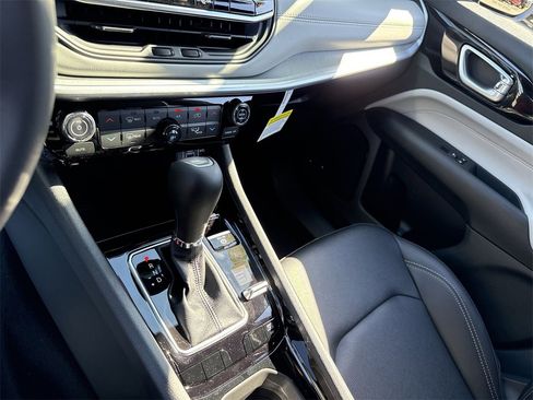 New 2026 Jeep Compass Limited w/ Sun, Sound & Navigation Group image 20