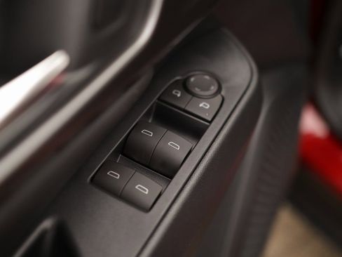 New 2026 Chevrolet Equinox EV LT image 26