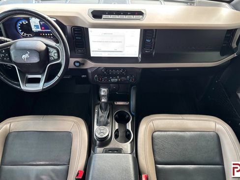 Used 2022 Ford Bronco Wildtrak AWD/4WD image 16