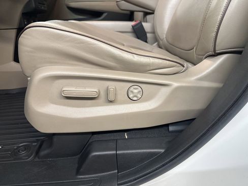 Used 2022 Honda Odyssey Elite image 11