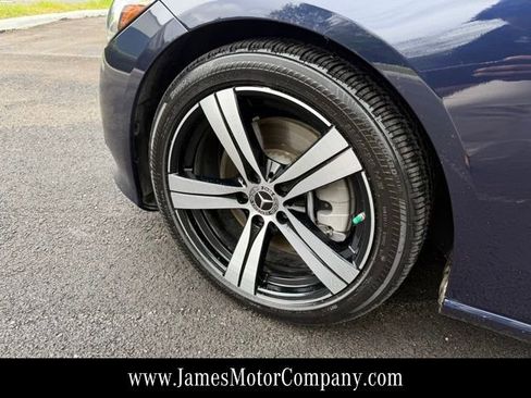 Certified 2022 Mercedes-Benz C 300 4MATIC Sedan image 11