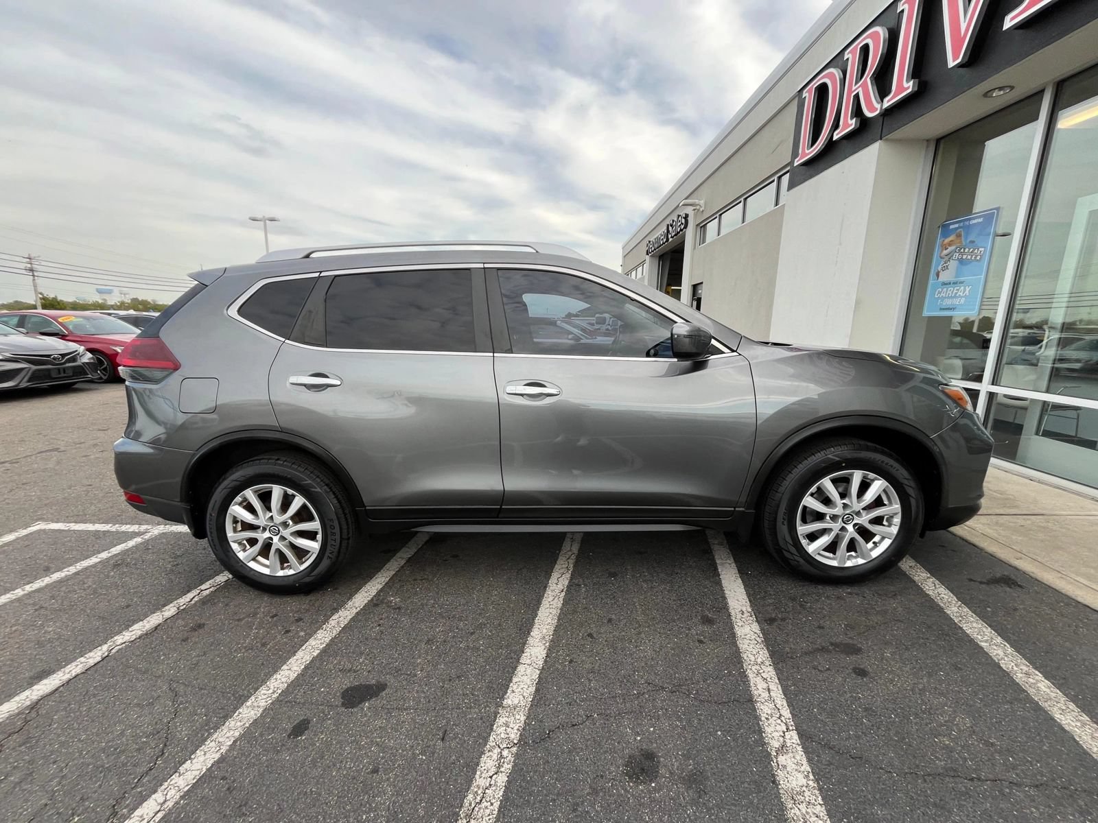 Used 2020 Nissan Rogue S w/ Special Edition Package AWD/4WD image 14