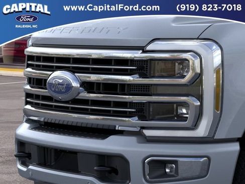 New 2026 Ford F250 Platinum w/ Platinum Plus Package AWD/4WD image 17