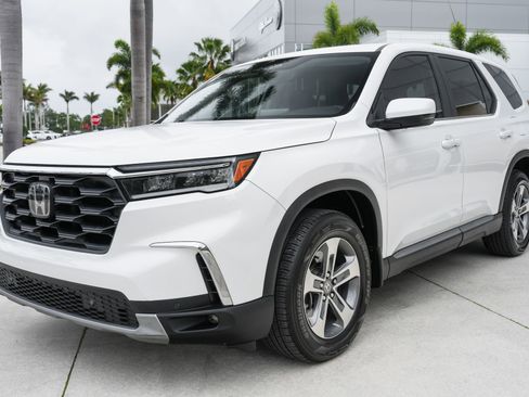 Used 2024 Honda Pilot EX-L image 5