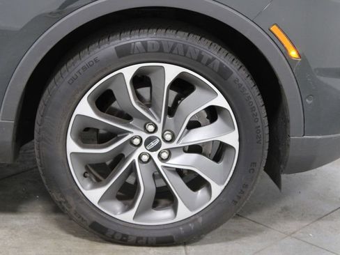 Used 2023 Lincoln Nautilus Reserve w/ Equipment Group 201A image 12