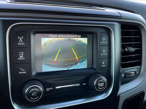 Used 2015 RAM 1500 Express image 21