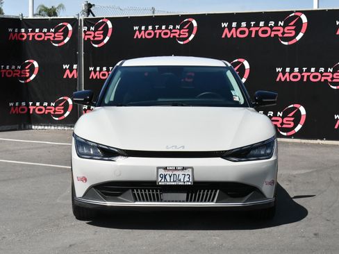 Used 2024 Kia EV6 Light RWD image 2