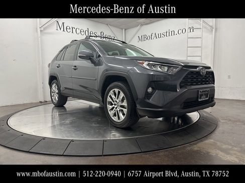 Used 2020 Toyota RAV4 XLE Premium FWD image 1