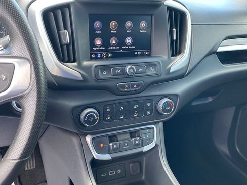 Certified 2024 GMC Terrain SLE FWD image 11