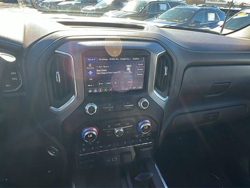 Used 2021 GMC Sierra 2500 Denali w/ Denali Ultimate Package image 29