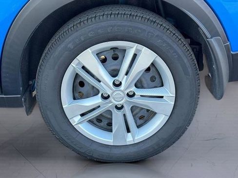 Used 2024 Nissan Kicks S image 8