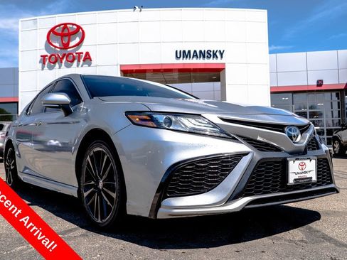Used 2023 Toyota Camry XSE FWD image 1