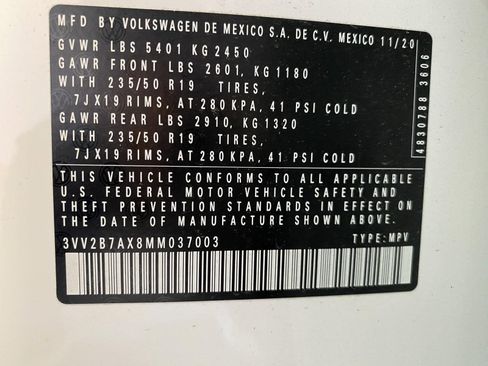 Used 2021 Volkswagen Tiguan SEL w/ 3rd Row Seat Package AWD/4WD image 32