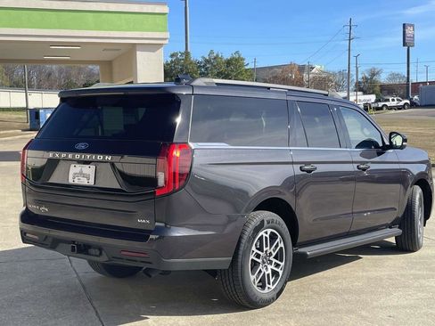 New 2025 Ford Expedition Max Active RWD image 3