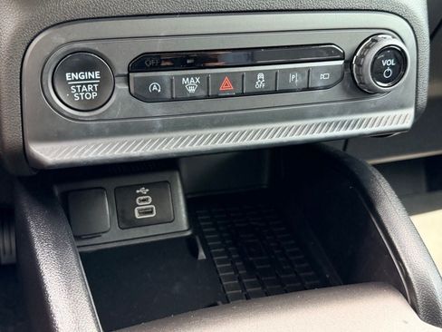 Used 2025 Ford Bronco Sport Outer Banks w/ Outer Banks Tech Package+ AWD/4WD image 31