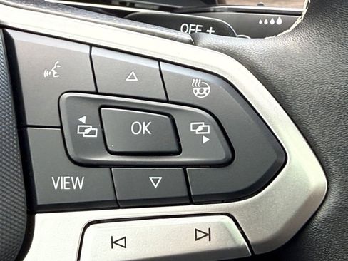 Used 2025 Volkswagen Atlas SEL AWD/4WD image 20