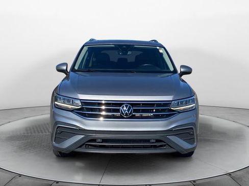 Used 2022 Volkswagen Tiguan SE image 8