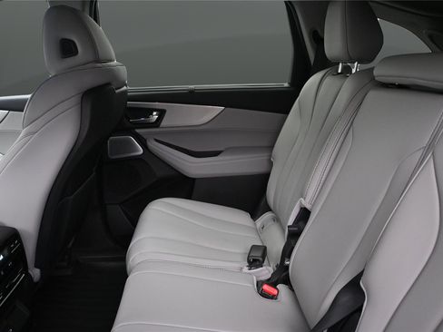 Certified 2026 Acura MDX FWD w/ Technology Package image 13