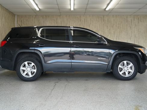 Used 2017 GMC Acadia SLE FWD image 6