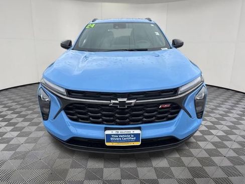 Used 2024 Chevrolet Trax RS w/ Sunroof Package image 12