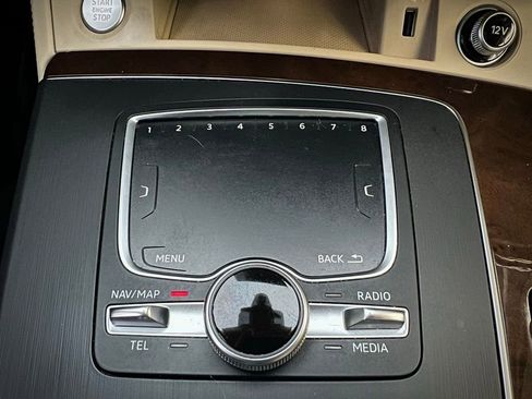 Used 2019 Audi Q5 Prestige w/ Prestige Package image 54