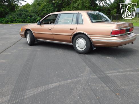 Used 1992 Lincoln Continental Executive image 22