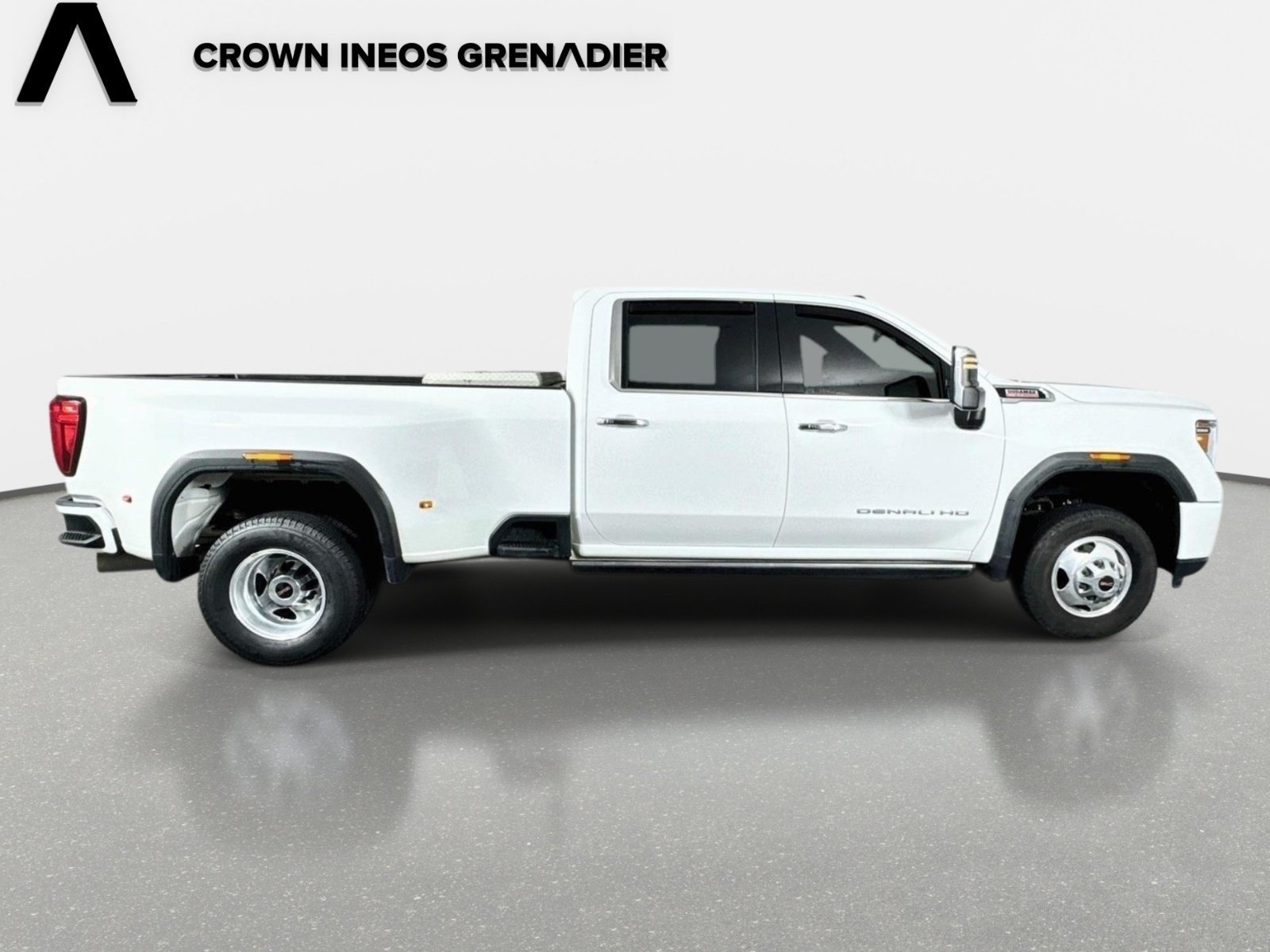 Used 2021 GMC Sierra 3500 Denali w/ Denali Ultimate Package AWD/4WD image 4