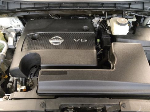 Used 2016 Nissan Murano SV w/ Premium Package image 30