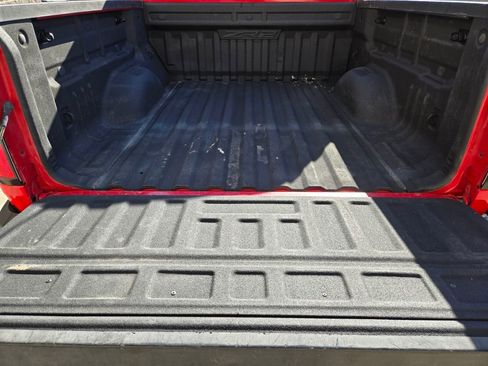 Used 2018 Chevrolet Colorado ZR2 image 16