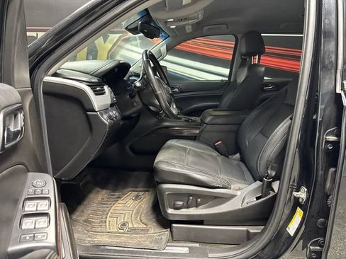 Used 2018 GMC Yukon SLT AWD/4WD image 3