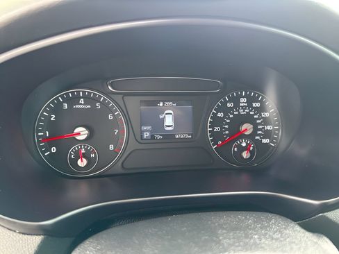 Used 2019 Kia Sorento AWD V6 image 16