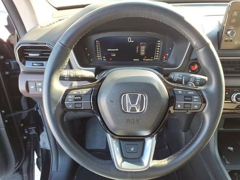 Used 2023 Honda Pilot Elite image 10