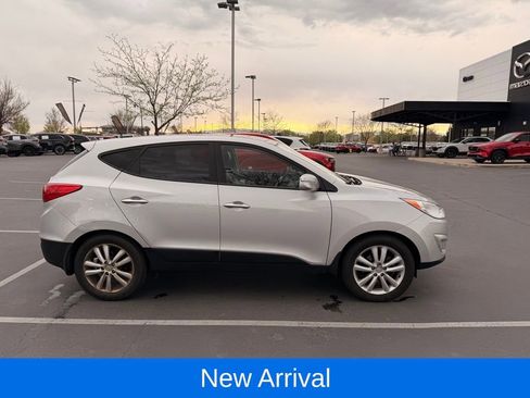 Used 2011 Hyundai Tucson Limited w/ Premium Pkg 3 image 7