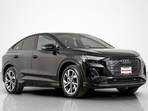 Used 2024 Audi Q4 e-tron Prestige w/ Black Optic Plus Package AWD/4WD image 7
