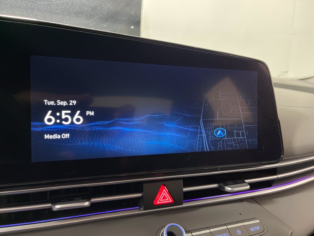Certified 2025 Hyundai Elantra SEL FWD image 22
