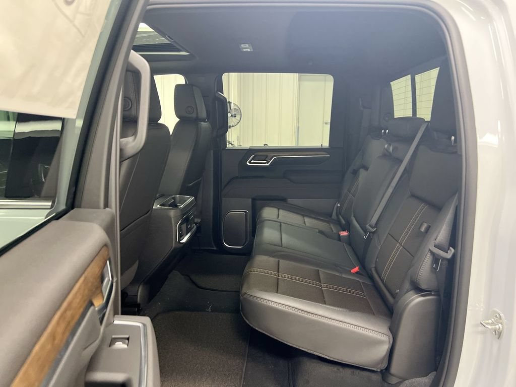 New 2026 Chevrolet Silverado 2500 High Country w/ High Country Premium Package AWD/4WD image 24
